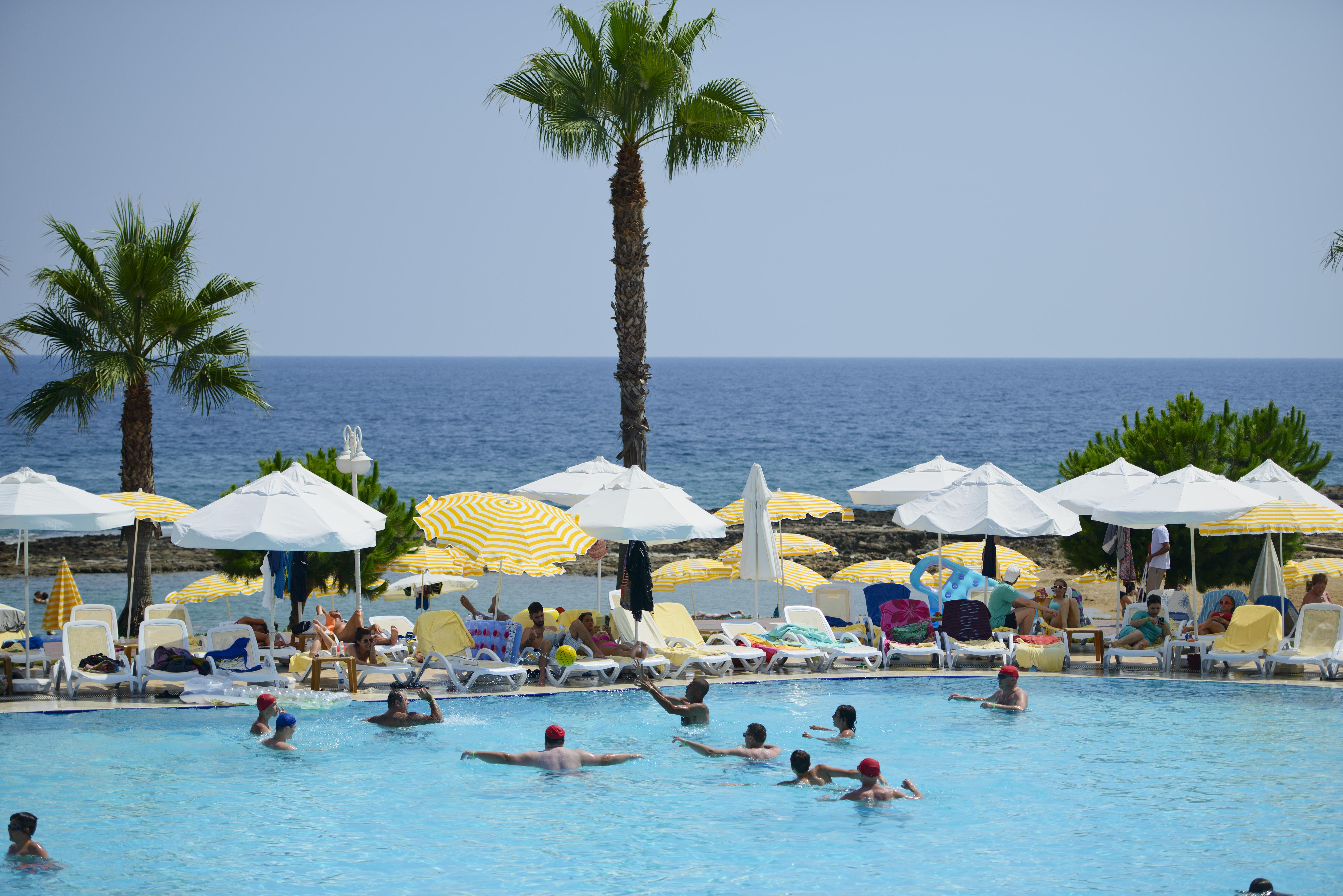 אוקורקאלאר Oz Hotels Incekum Beach Resort & Spa Hotel מראה חיצוני תמונה